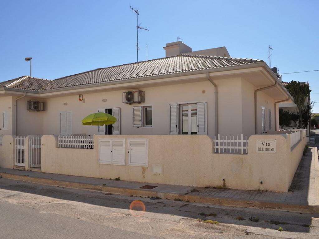 Sagittarius Mare Marina di Ragusa Exterior foto